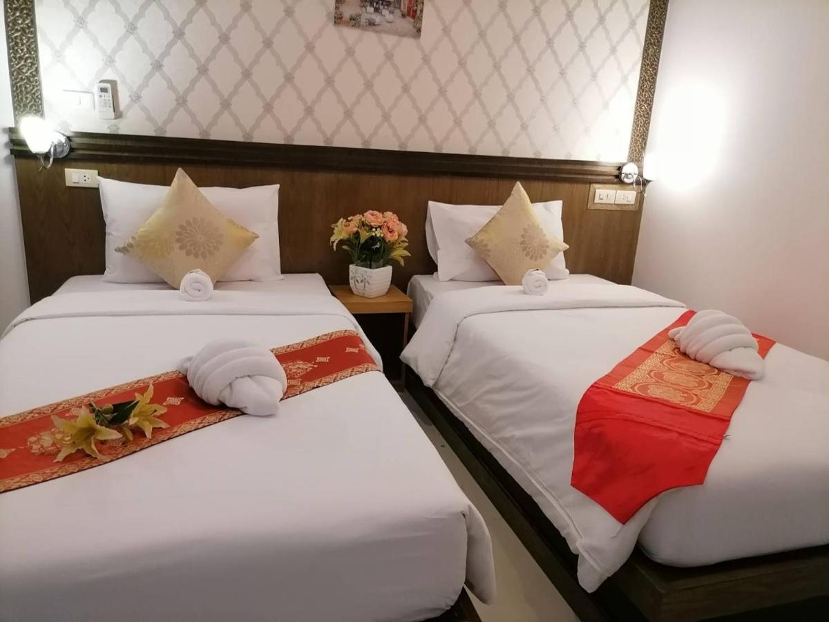 Nj Patong Hotel Buitenkant foto