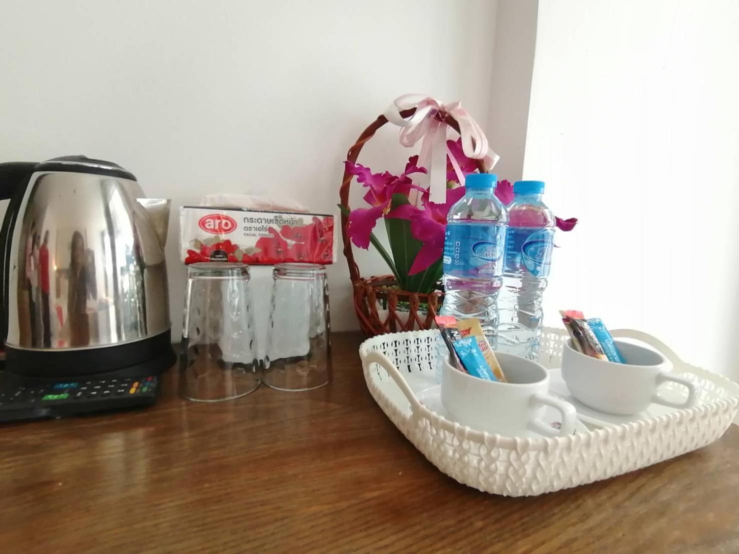 Nj Patong Hotel Buitenkant foto